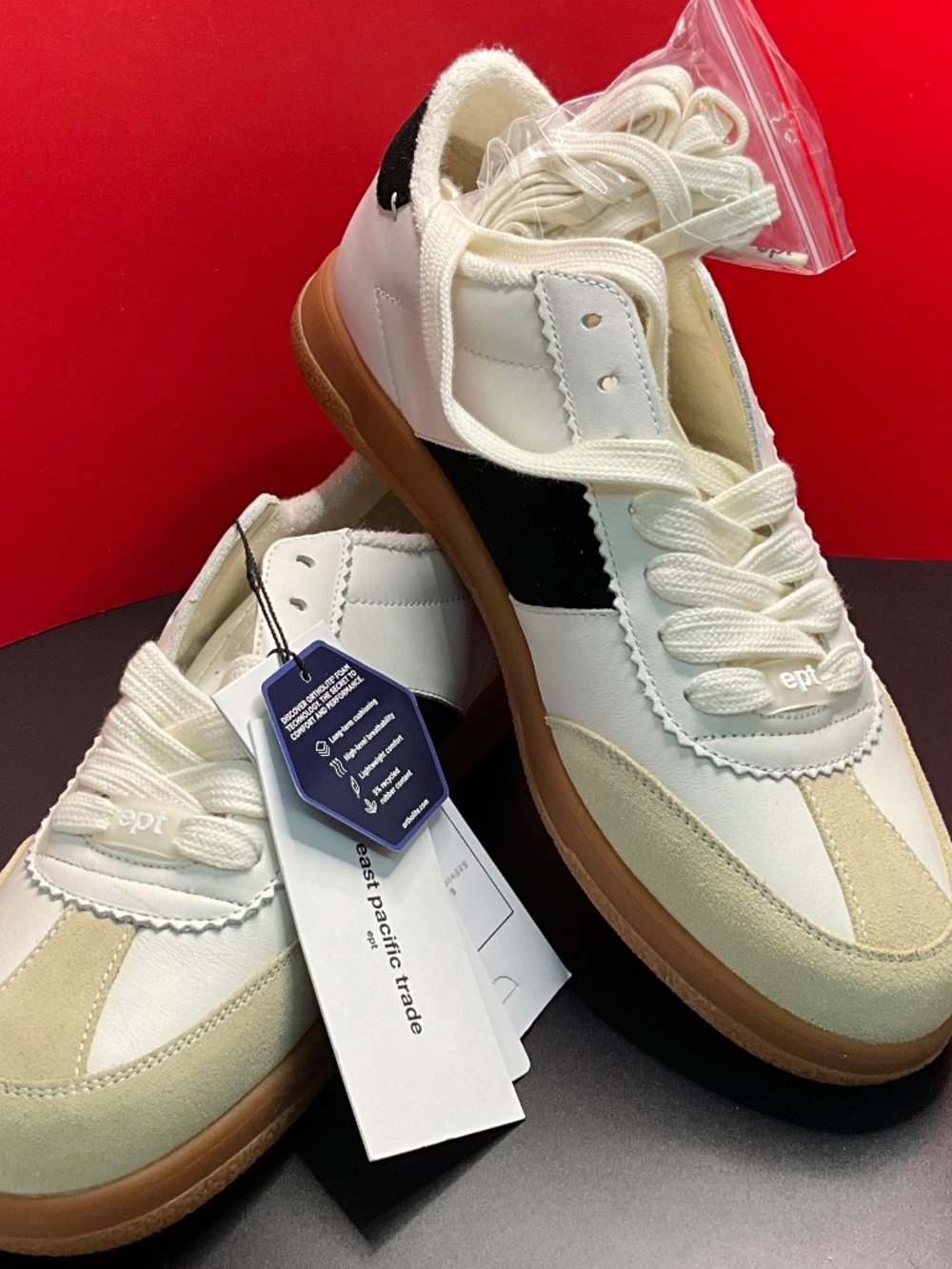 EPT- East Pacific Trade. SANTOS Off White/Black Sneakers. US Men’s 11/EU 44. Ful